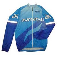 team wear long-shrit
